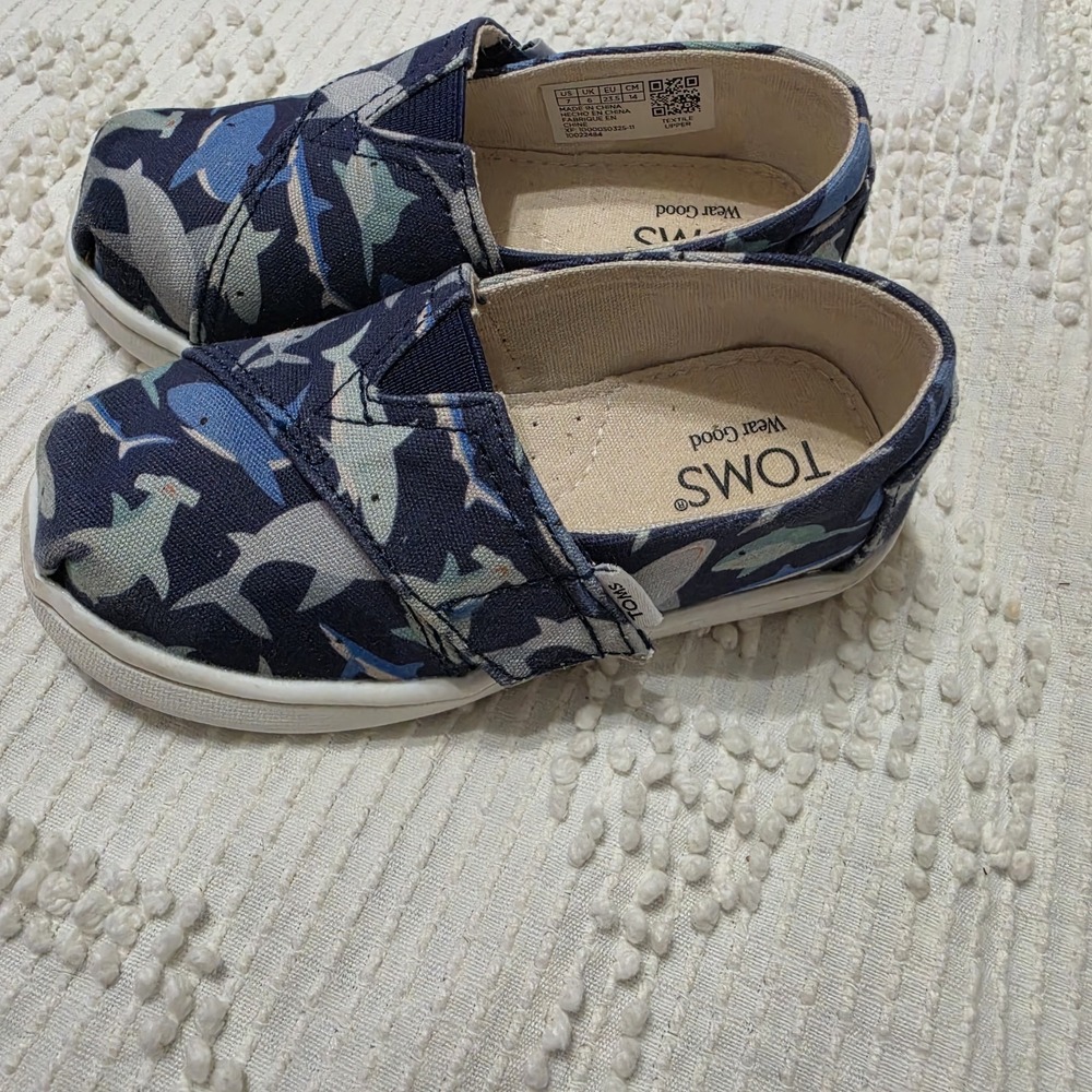 Toms Alpargata Blue Depth Sharks Slip Ons Toddler‎ Size 7